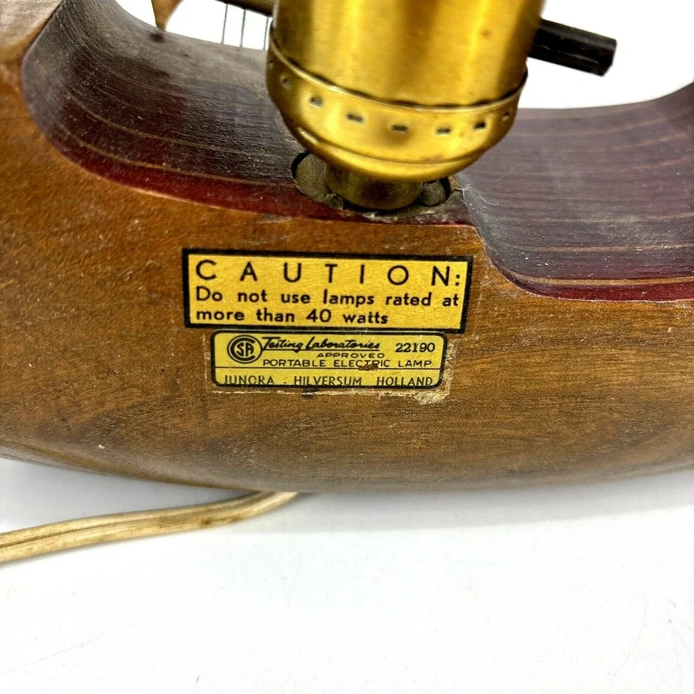 Vintage Underwriters Laboratories Portable‎ TV Lamp Wooden Ship Paper Sails